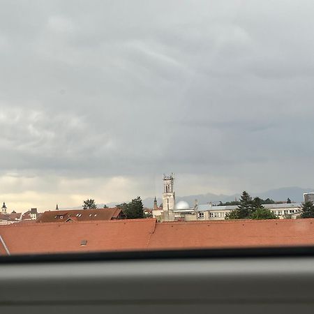 Azzurro Apartment Sibiu Exteriör bild