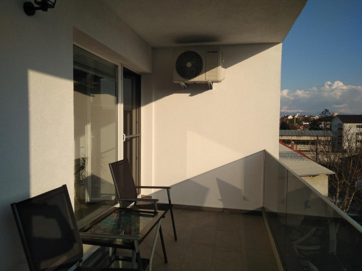 Azzurro Apartment Sibiu Exteriör bild