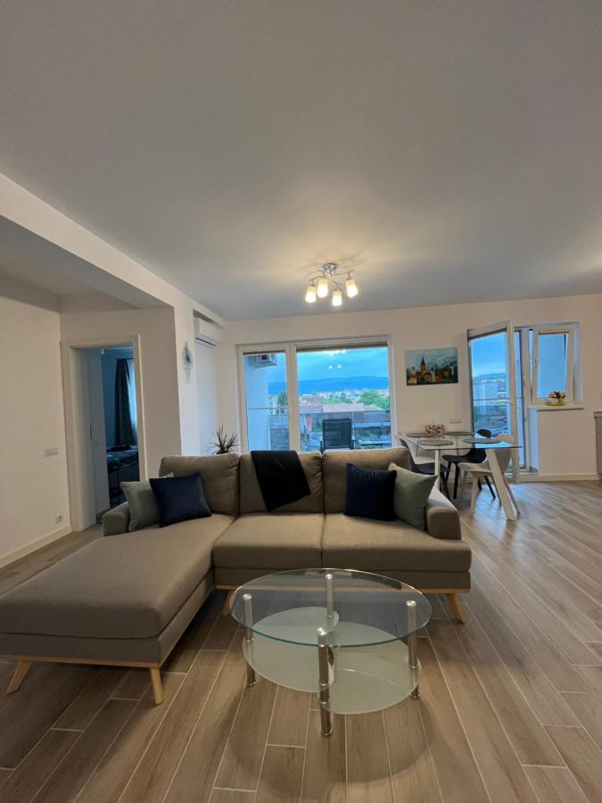 Azzurro Apartment Sibiu Exteriör bild