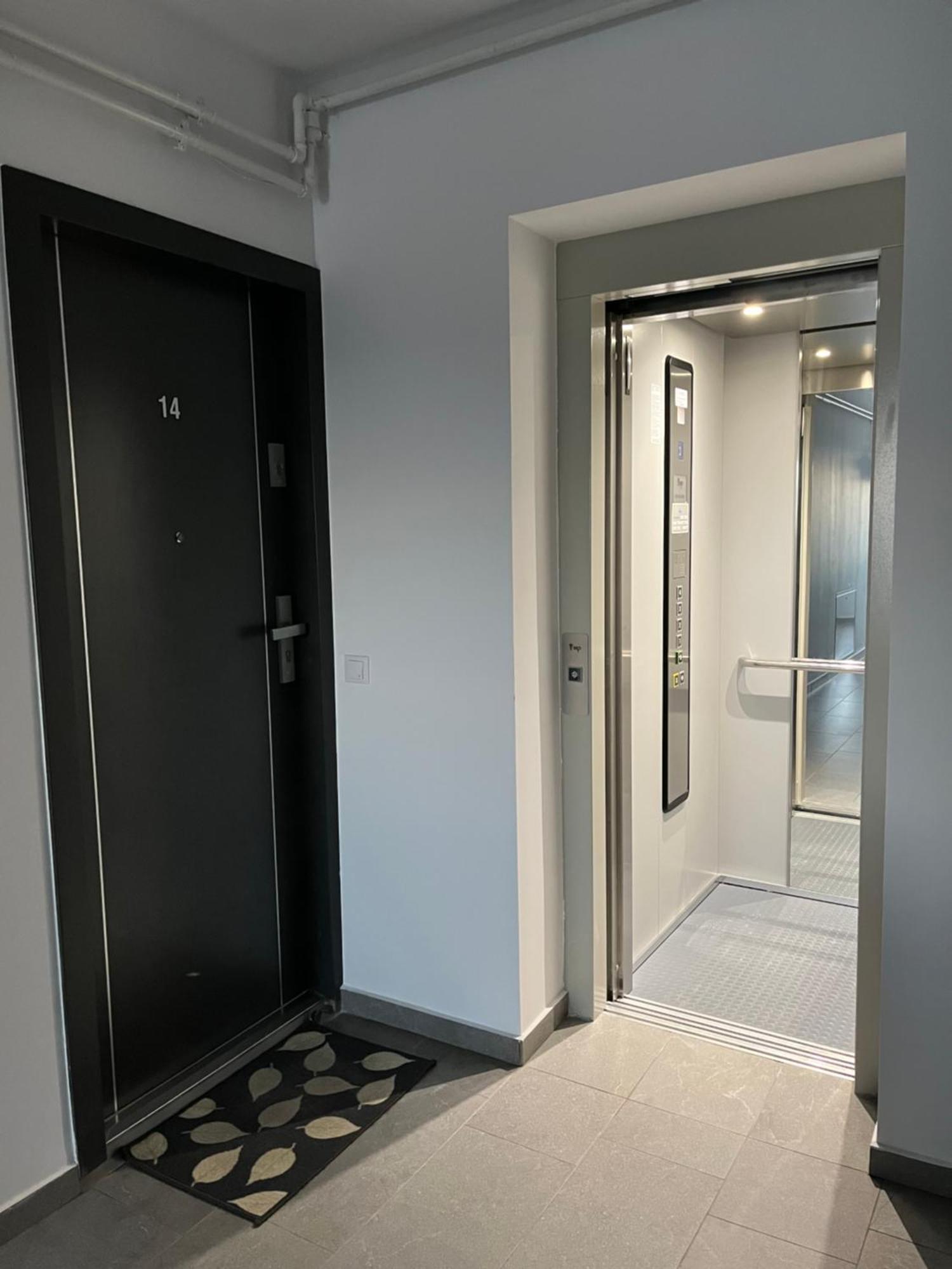 Azzurro Apartment Sibiu Exteriör bild