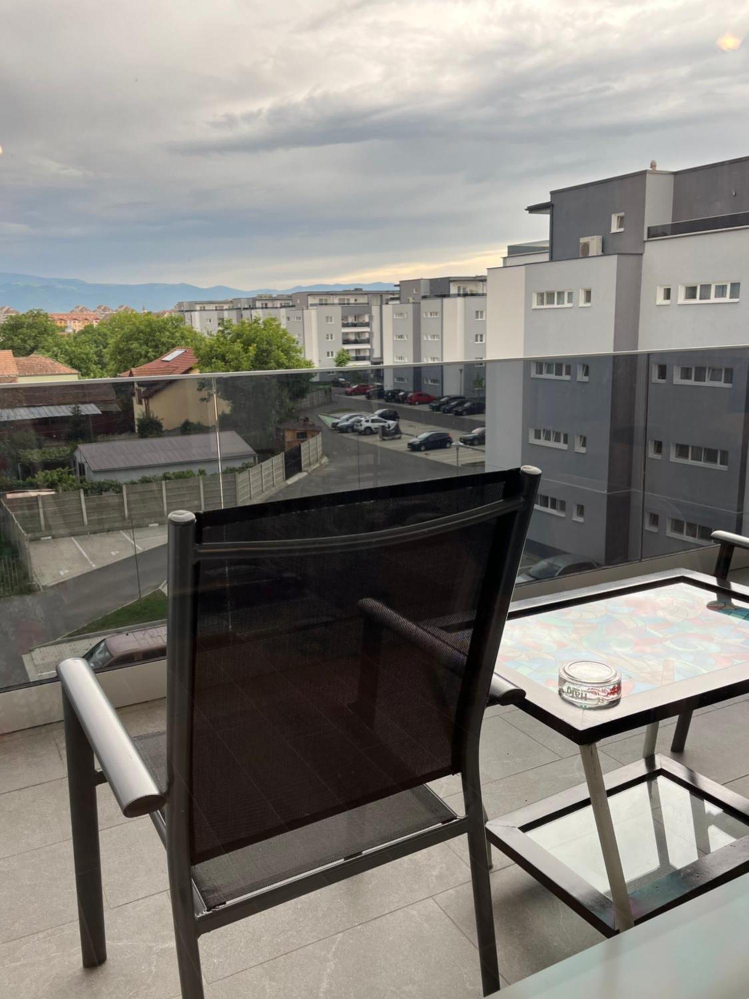 Azzurro Apartment Sibiu Exteriör bild
